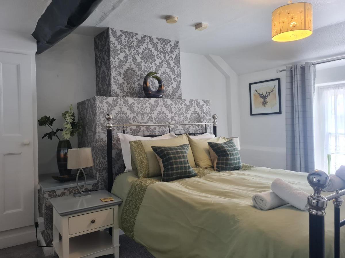 The Crown Inn - Wentnor Bishop's Castle Extérieur photo